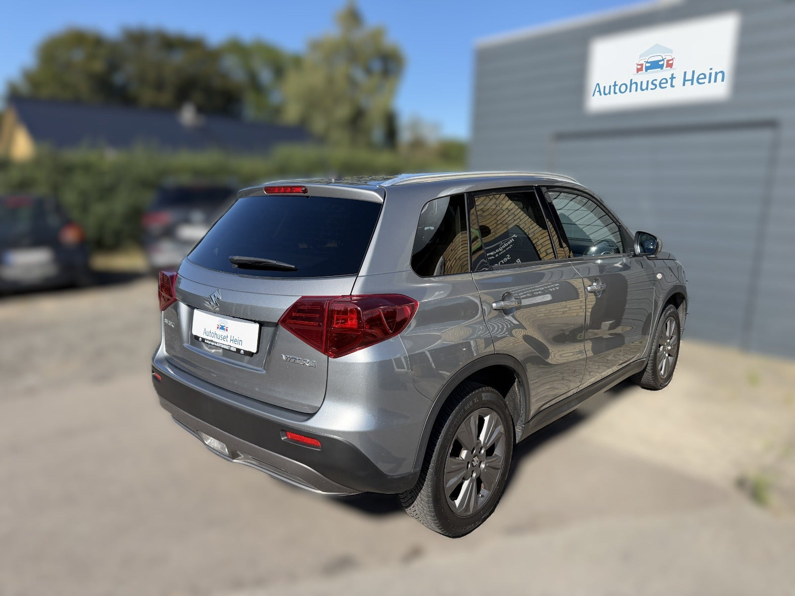 Grå Suzuki Vitara fra 2019