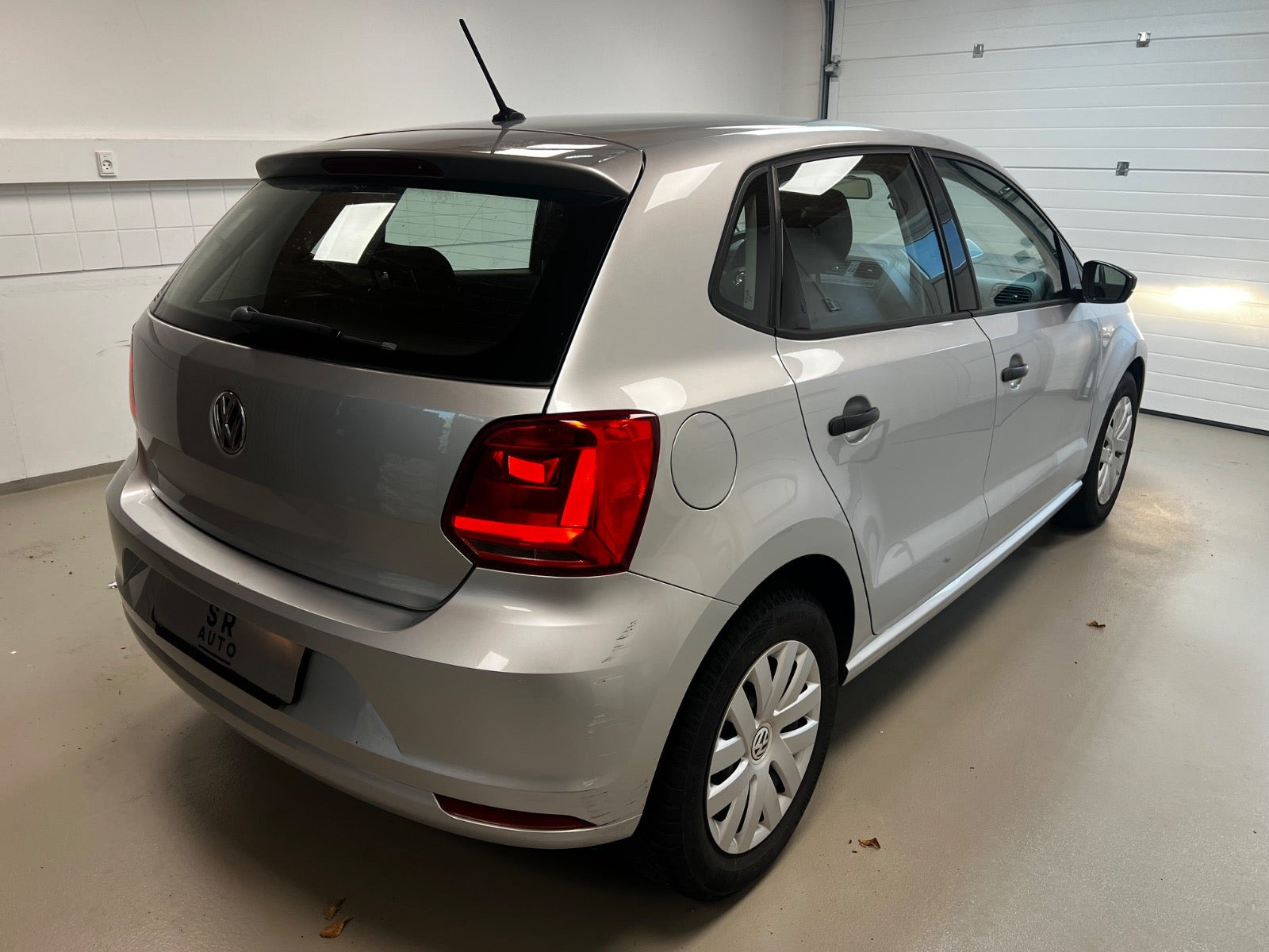 Sølv VW Polo fra 2014
