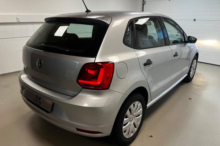 Sølv VW Polo fra 2014