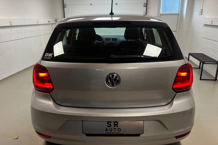 Sølv VW Polo fra 2014