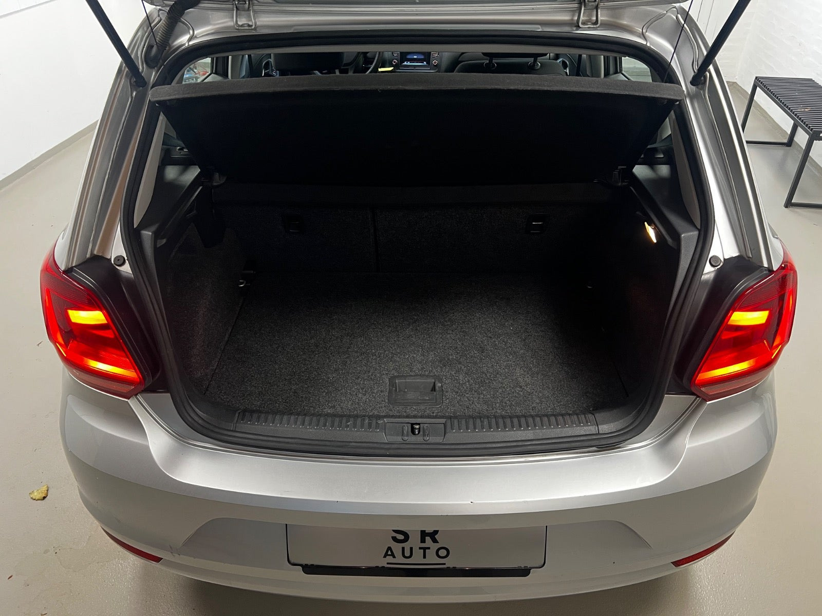 Sølv VW Polo fra 2014