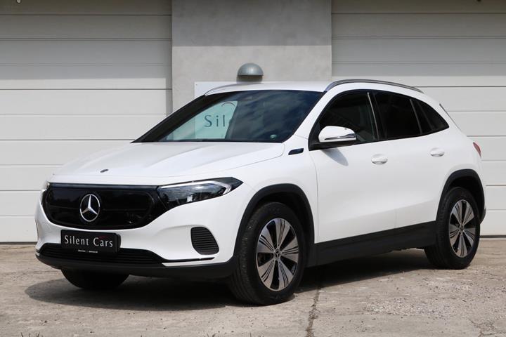 Hvid Mercedes EQA250 fra 2022