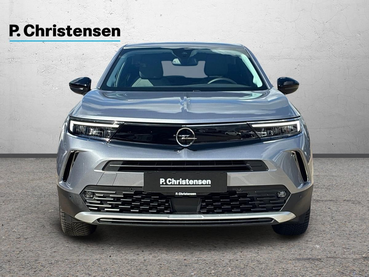 Sølv Opel Mokka-e fra 2023
