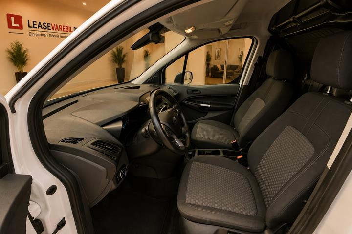 Hvid Ford Transit Connect fra 2022