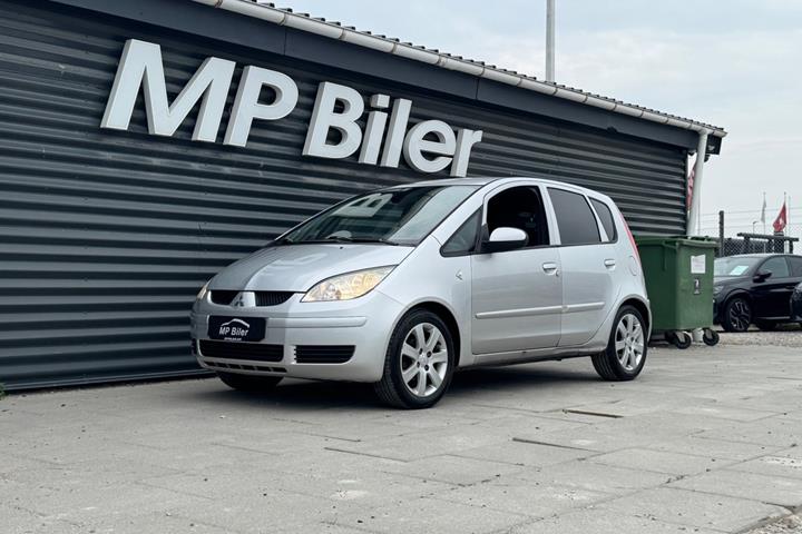 Sølv Mitsubishi Colt fra 2007