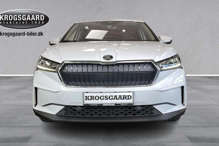 Hvid Skoda Enyaq fra 2022