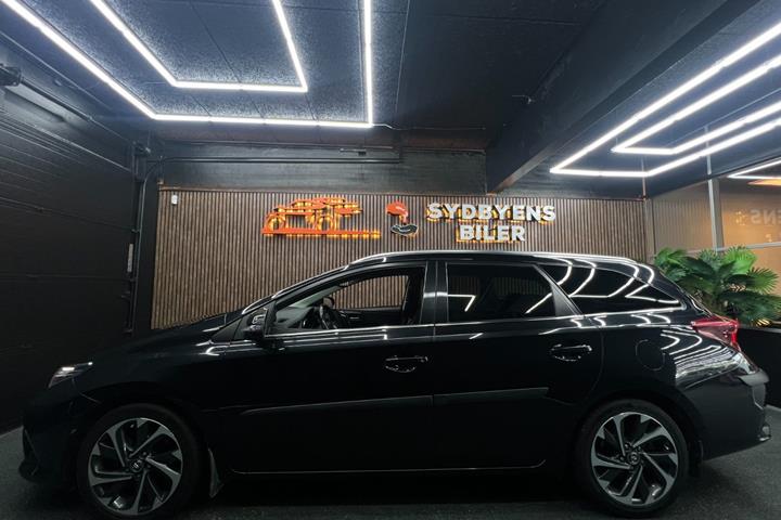 undefined Toyota Auris fra 2016