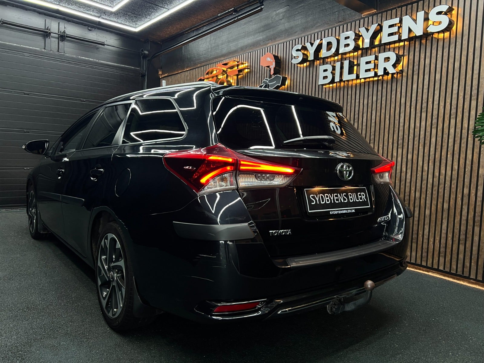 undefined Toyota Auris fra 2016