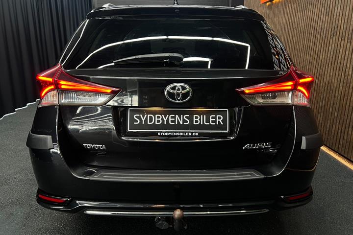 undefined Toyota Auris fra 2016