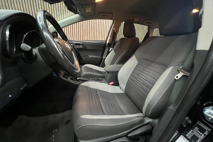 undefined Toyota Auris fra 2016
