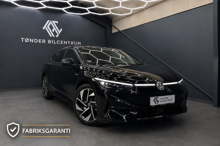 Sort VW ID.7 fra 2025 set udefra