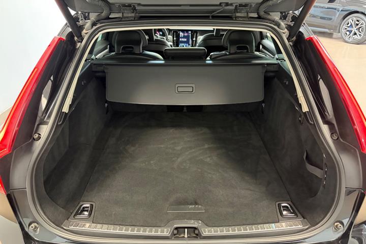 Sort Volvo V90 fra 2017