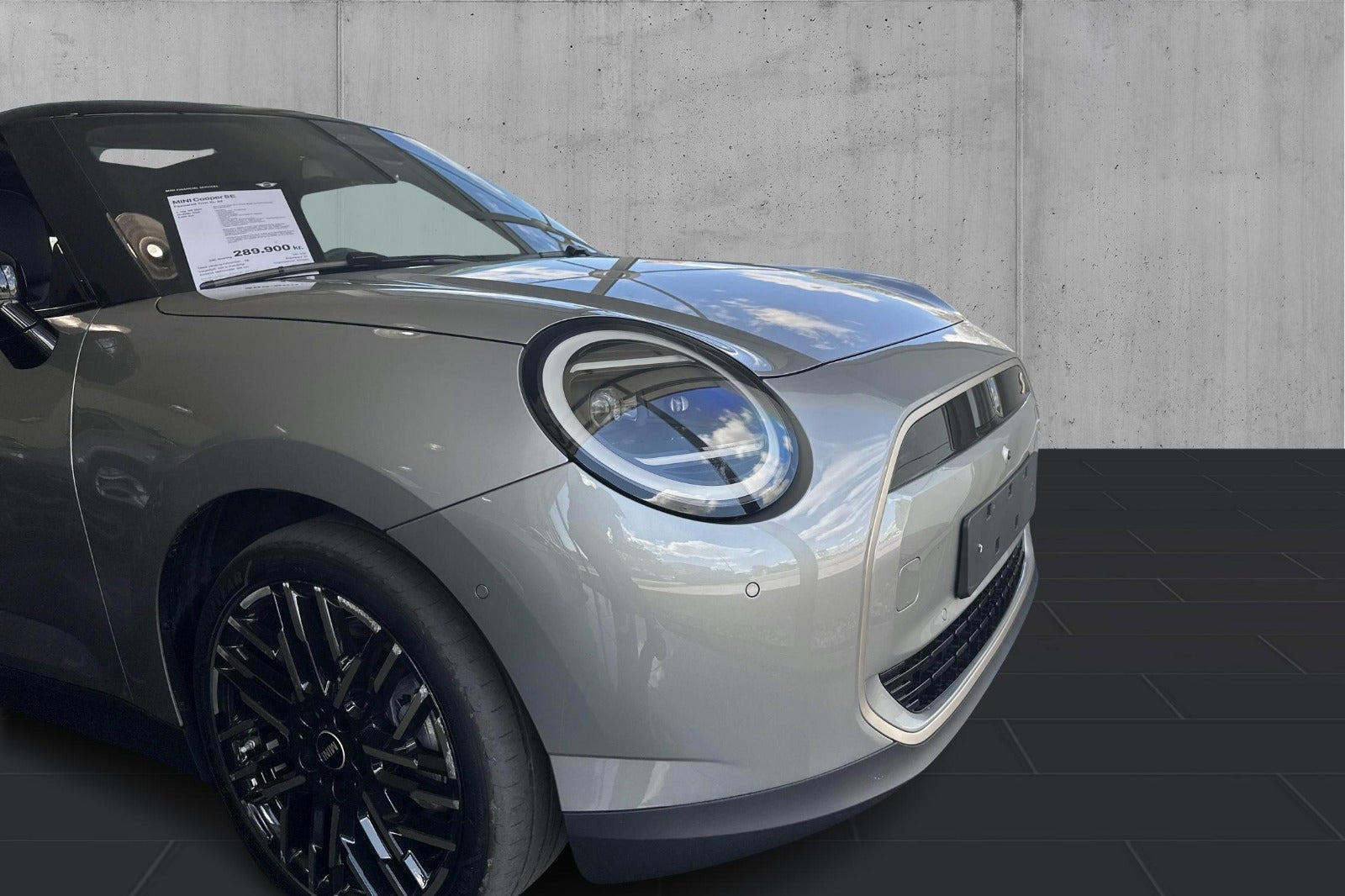Mini Cooper SE Favoured Trim XL