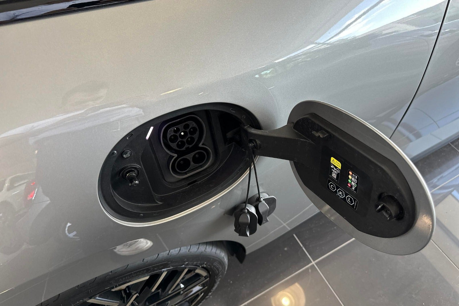 Grå Mini Cooper SE fra 2025
