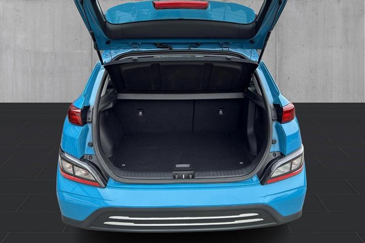 Blå Hyundai Kona fra 2022