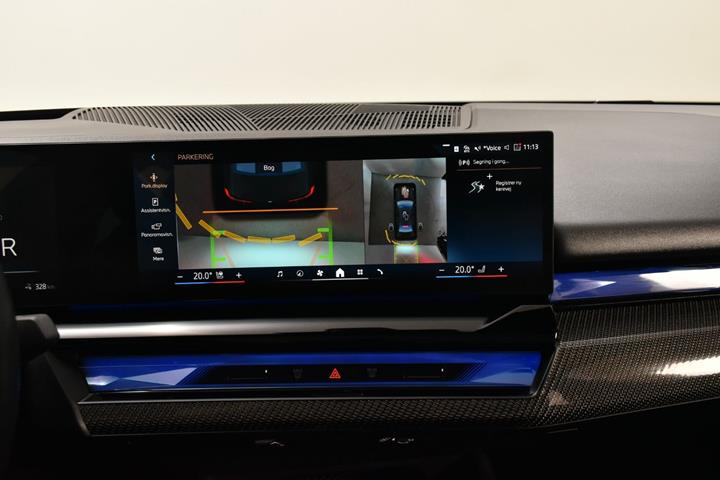 Grå BMW i5 fra 2024