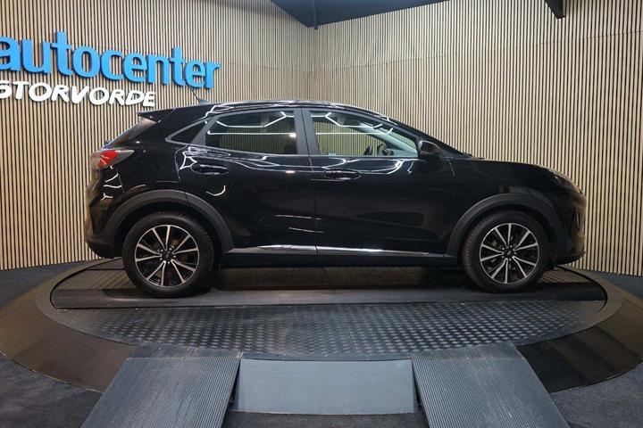 Sort Ford Puma fra 2020