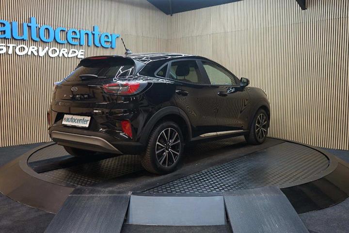 Sort Ford Puma fra 2020