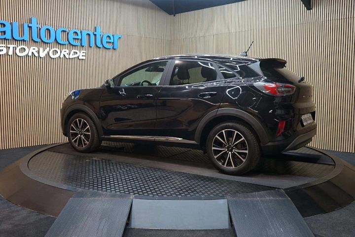 Sort Ford Puma fra 2020