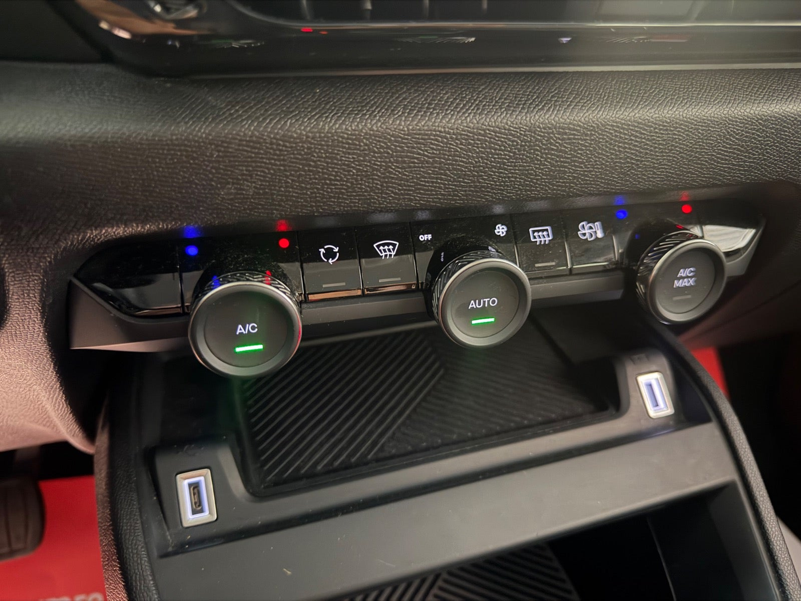 Rød Citroën ë-C4 fra 2023
