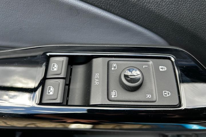 Blå VW ID.4 fra 2025