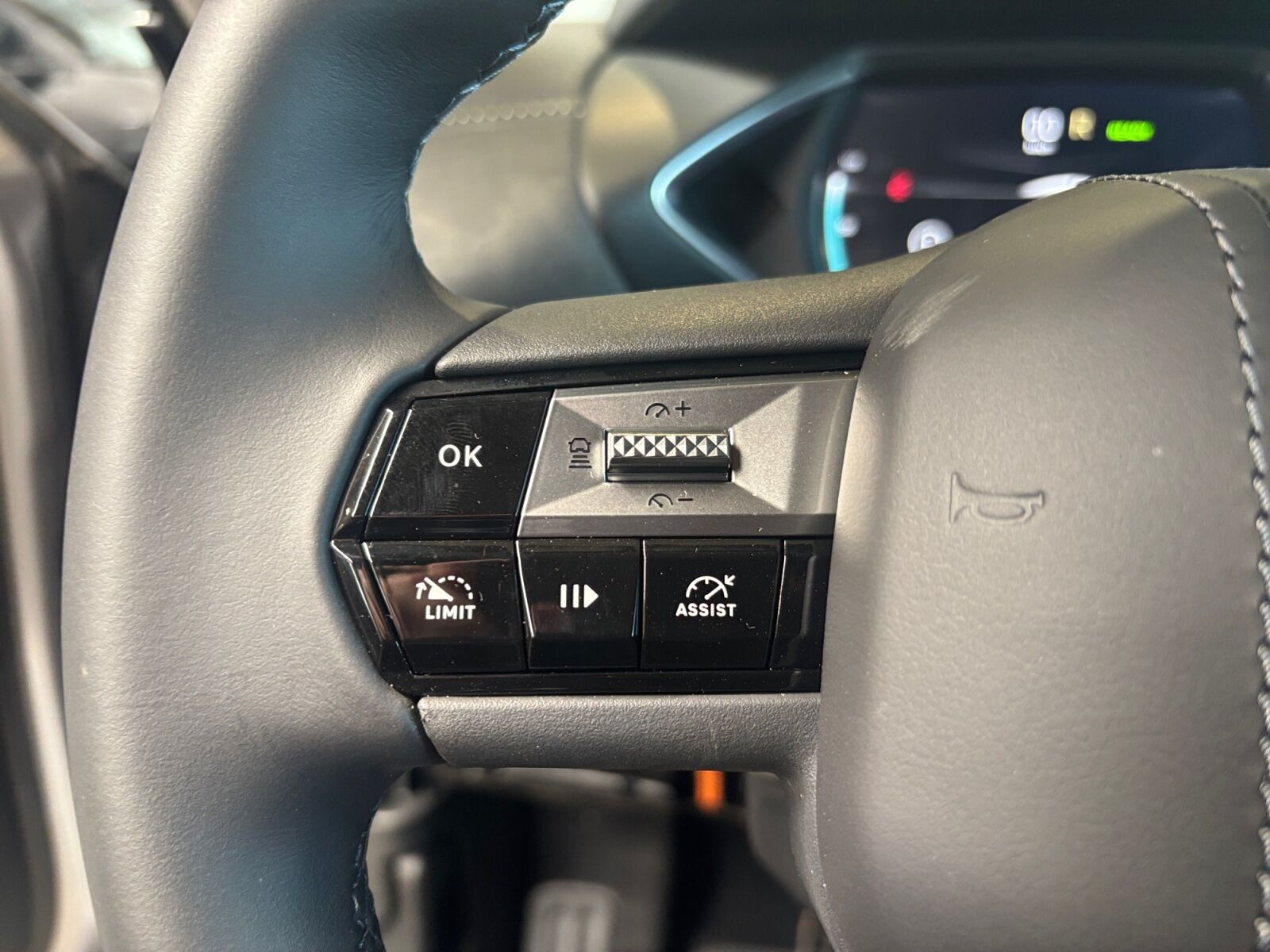 Grå DS DS 3 CrossBack fra 2024