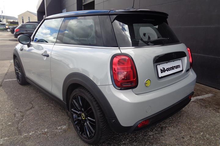 Grå Mini Cooper fra 2022