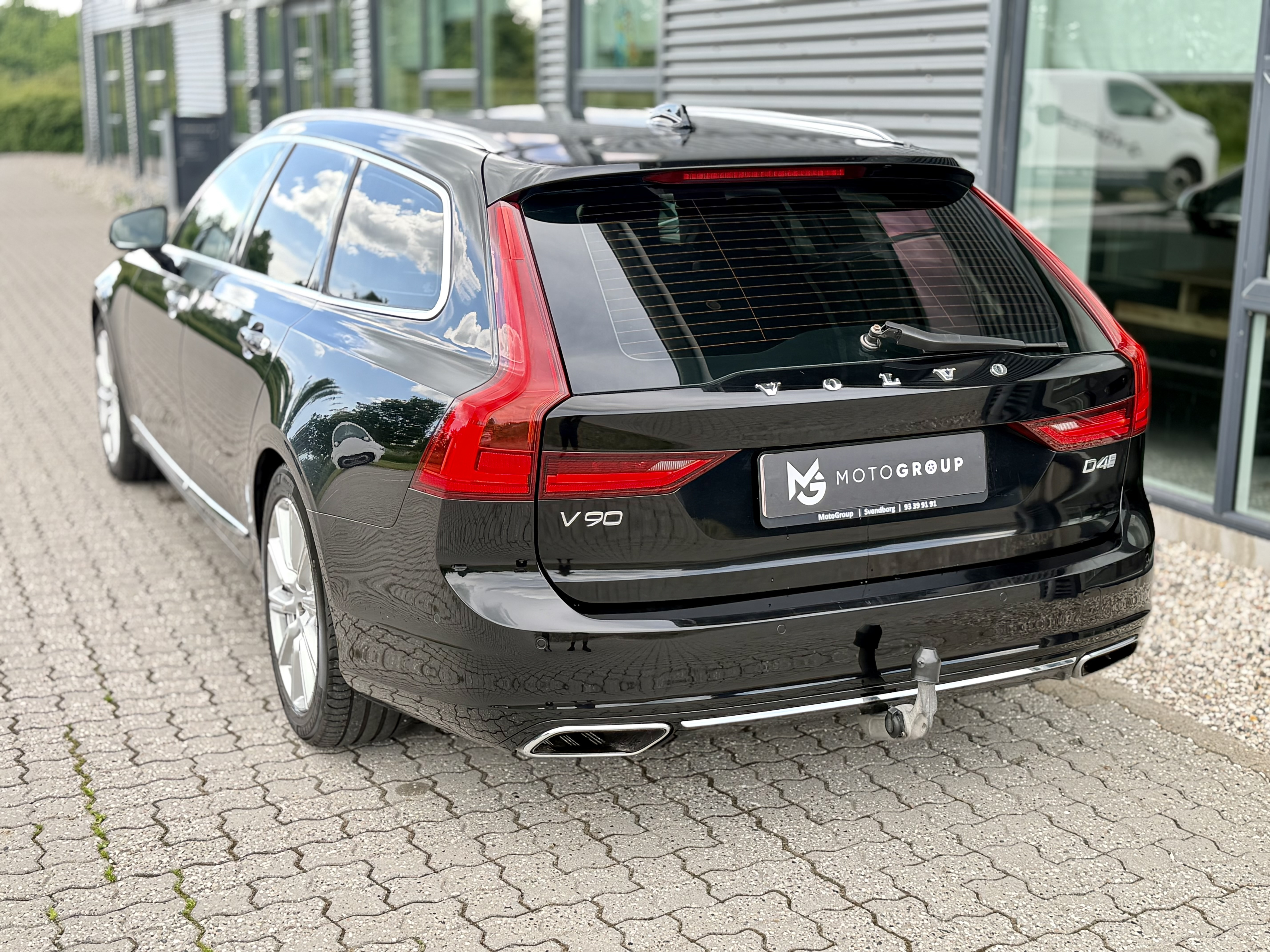 Sort Volvo V90 fra 2017