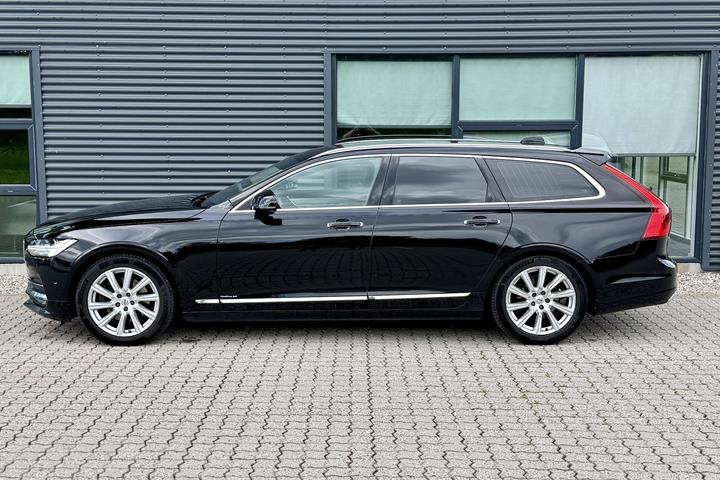 Sort Volvo V90 fra 2017