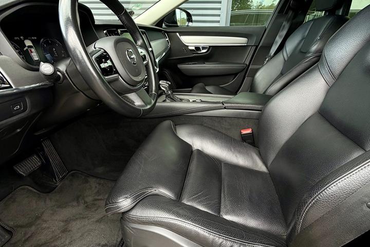 Sort Volvo V90 fra 2017
