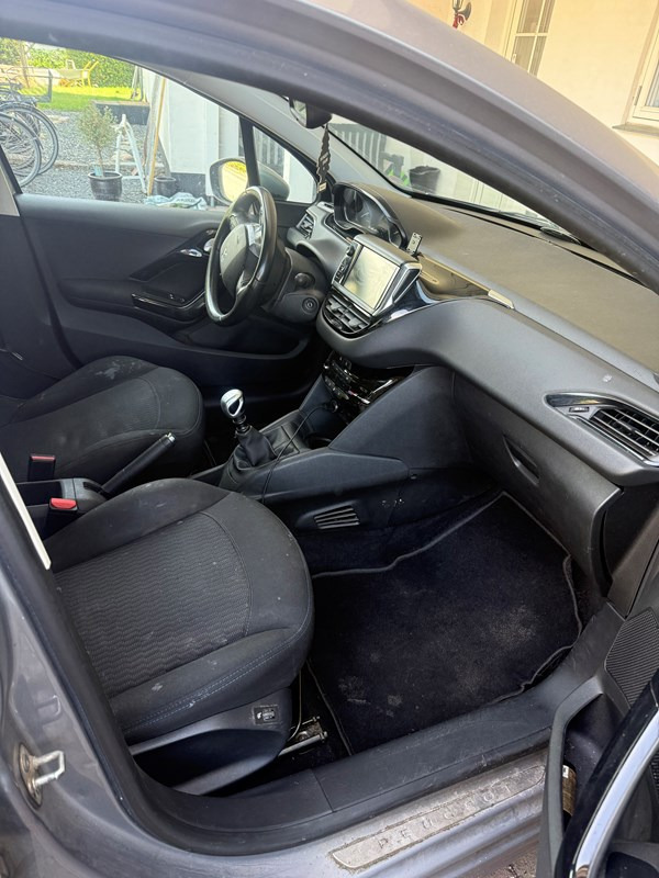 undefined Peugeot 208 fra 2019