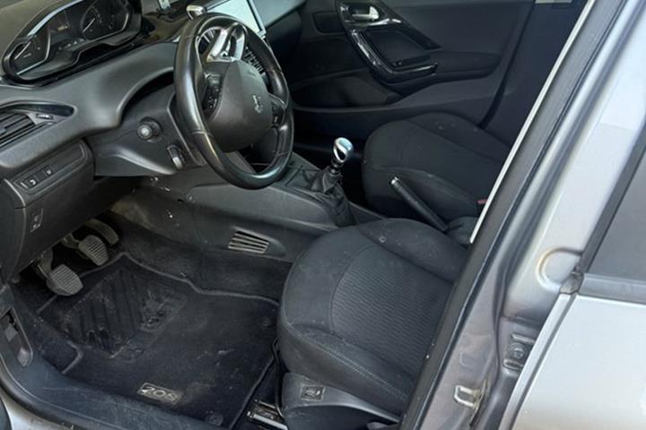 undefined Peugeot 208 fra 2019