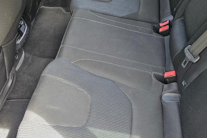 Hvid Ford Mondeo fra 2019