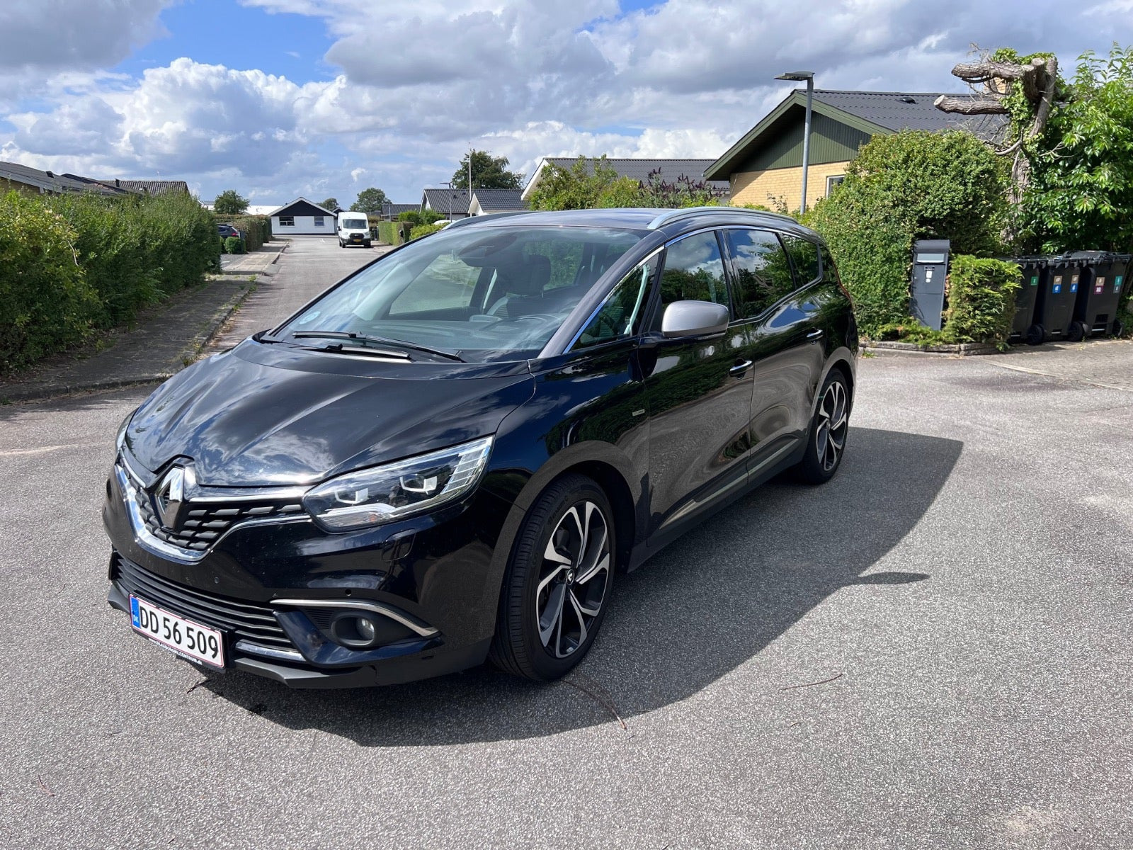 Sort Renault Grand Scenic IV fra 2017