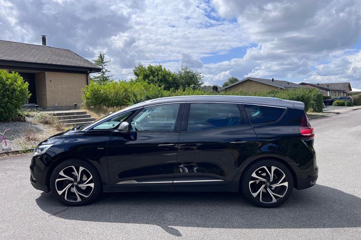 Sort Renault Grand Scenic IV fra 2017