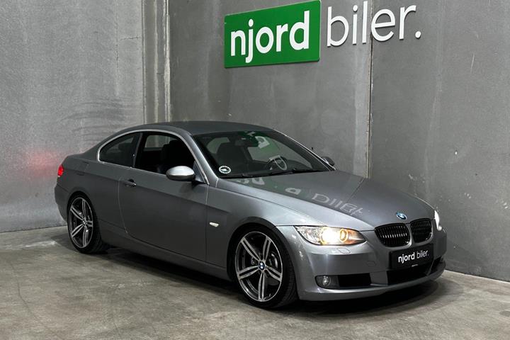 undefined BMW 330i fra 2006