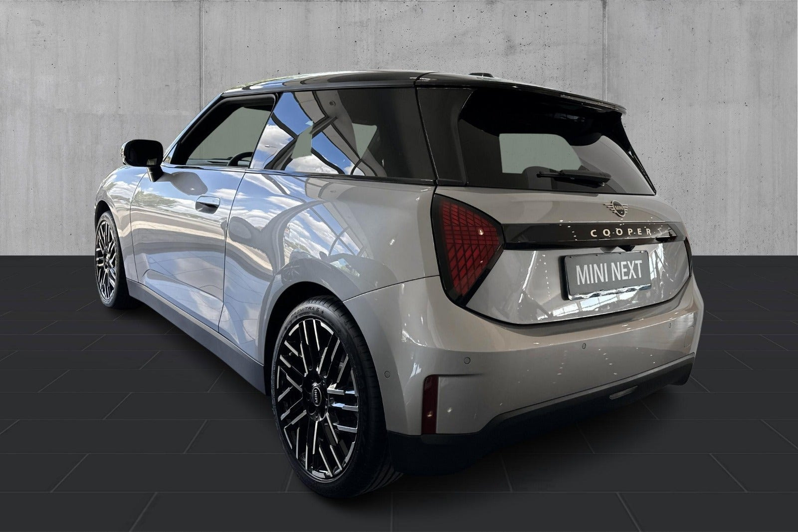 Grå Mini Cooper SE fra 2024