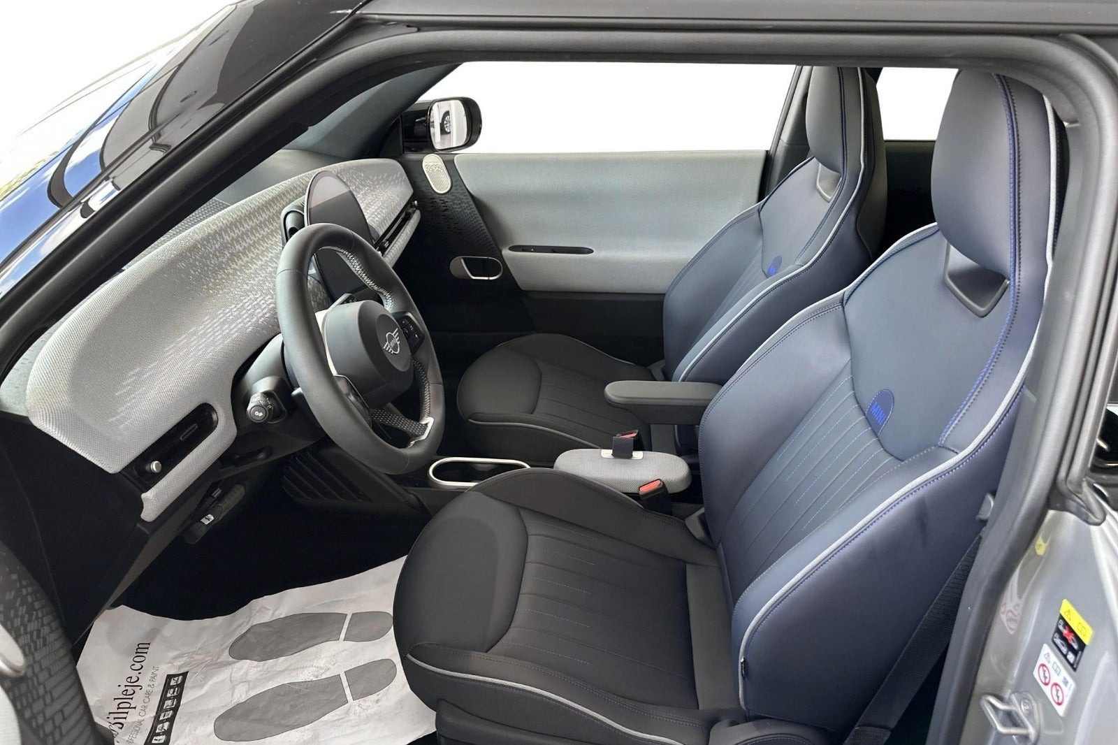 Grå Mini Cooper SE fra 2024