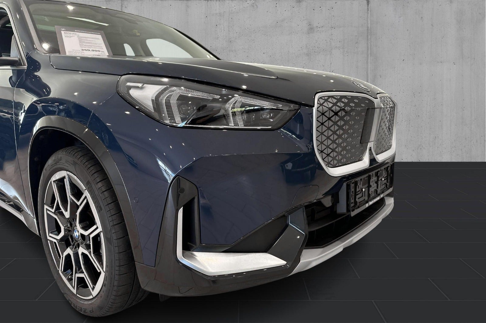 BMW iX1 eDrive20 X-Line