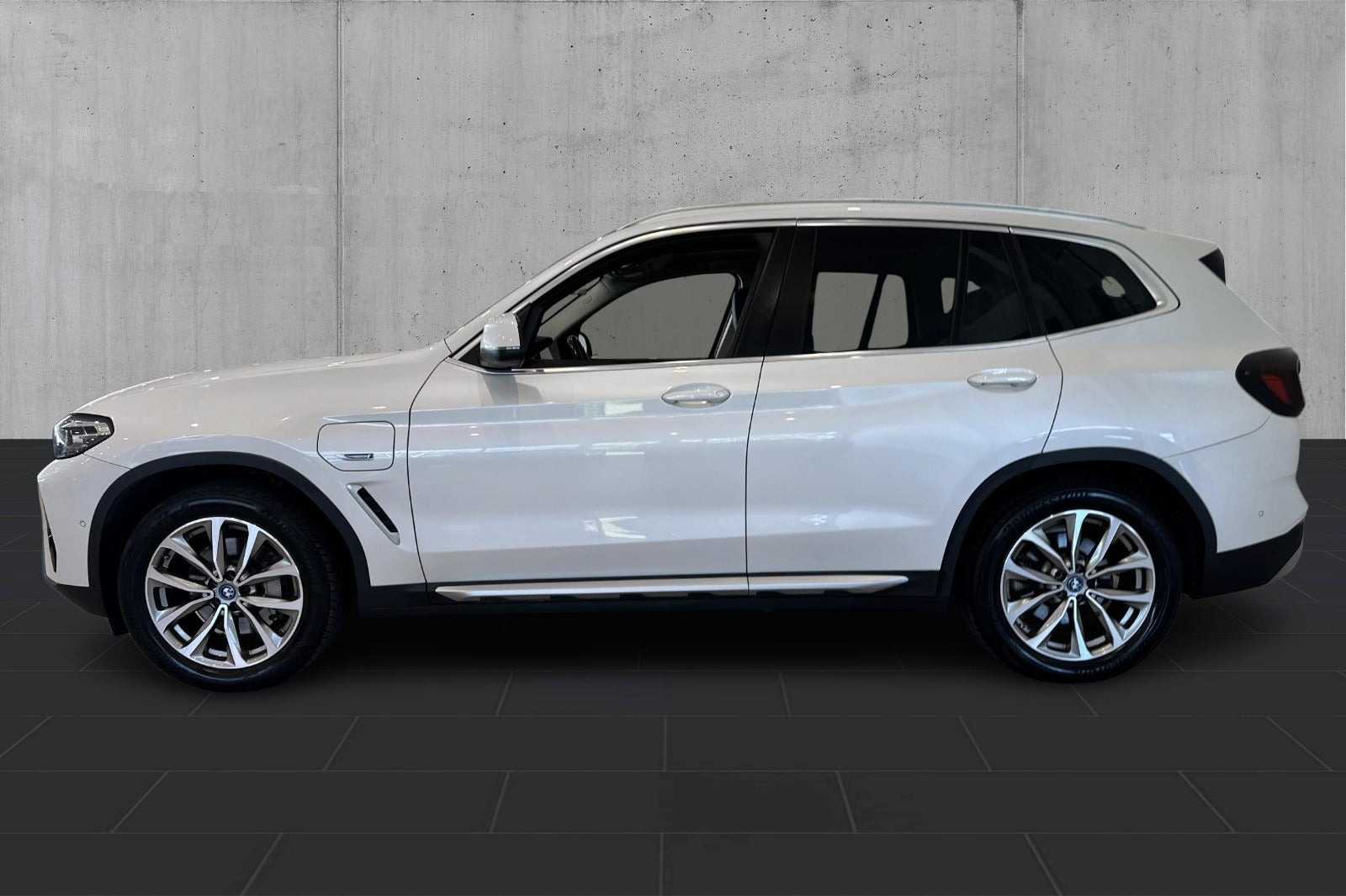 Hvid BMW X3 fra 2022