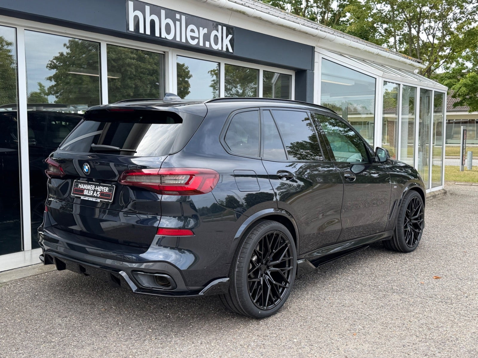 Sort BMW X5 fra 2021