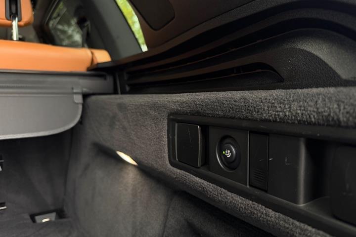 Sort BMW X5 fra 2021