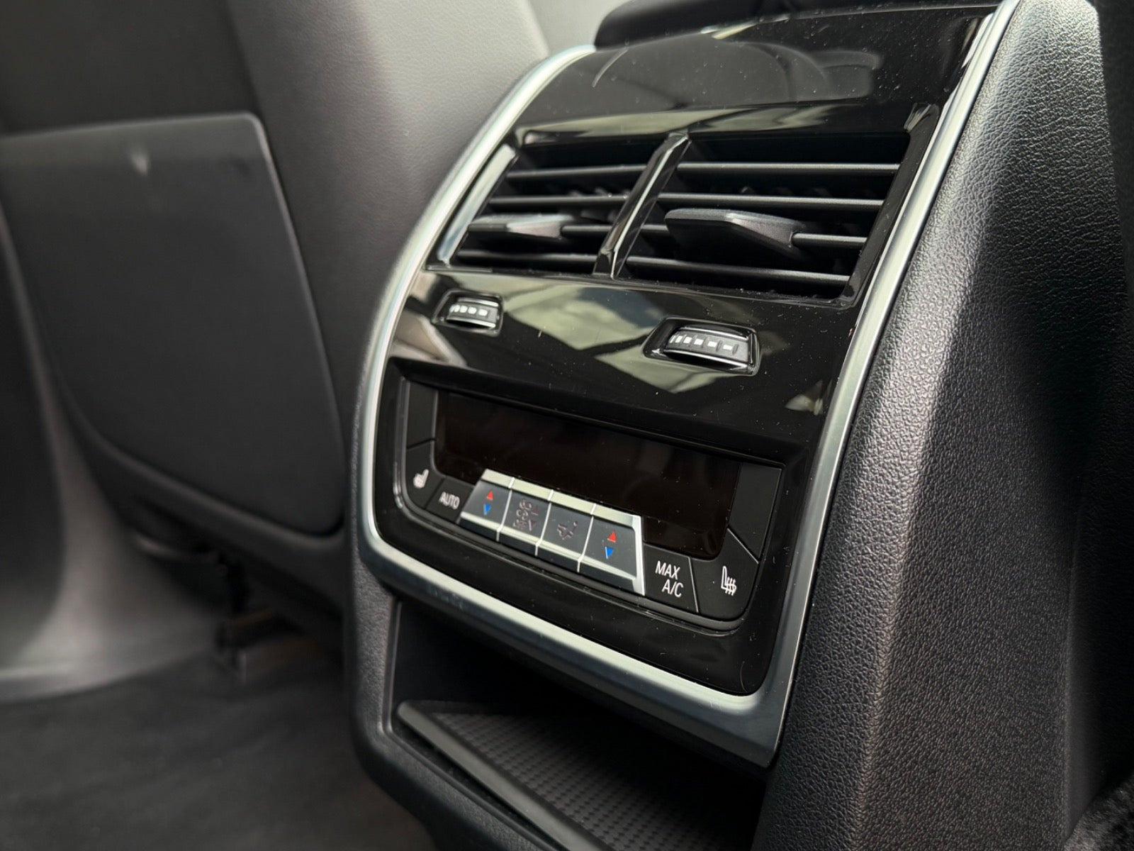 Sort BMW X5 fra 2023