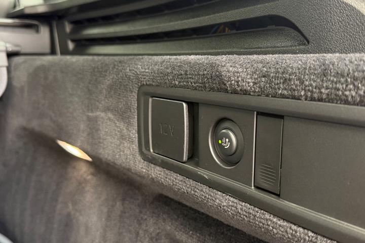 Sort BMW X5 fra 2023