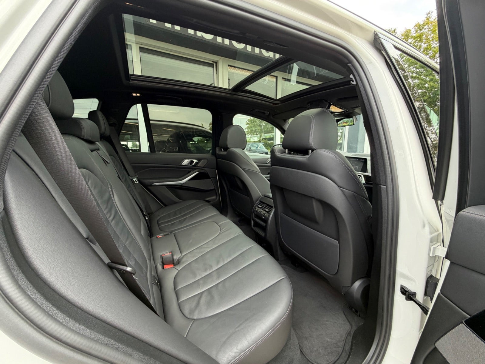 Hvid BMW X5 fra 2020