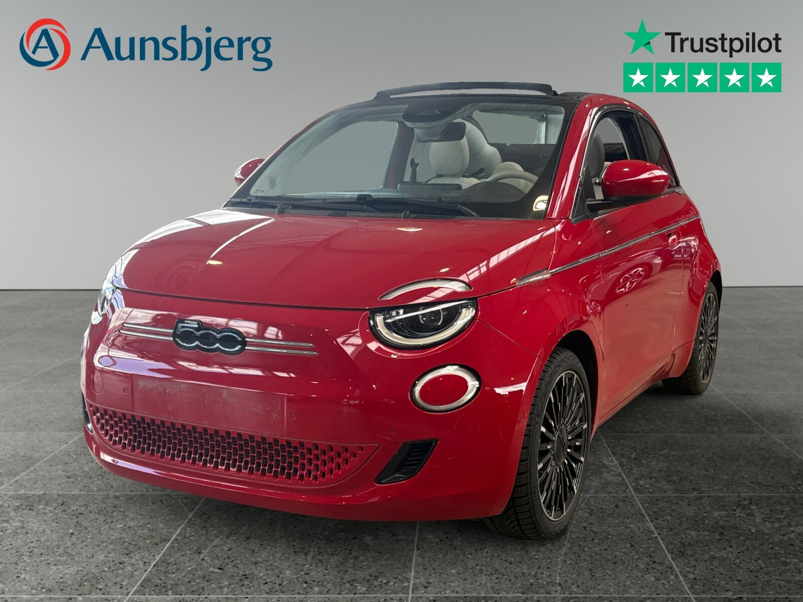 Rød Fiat 500e fra 2024