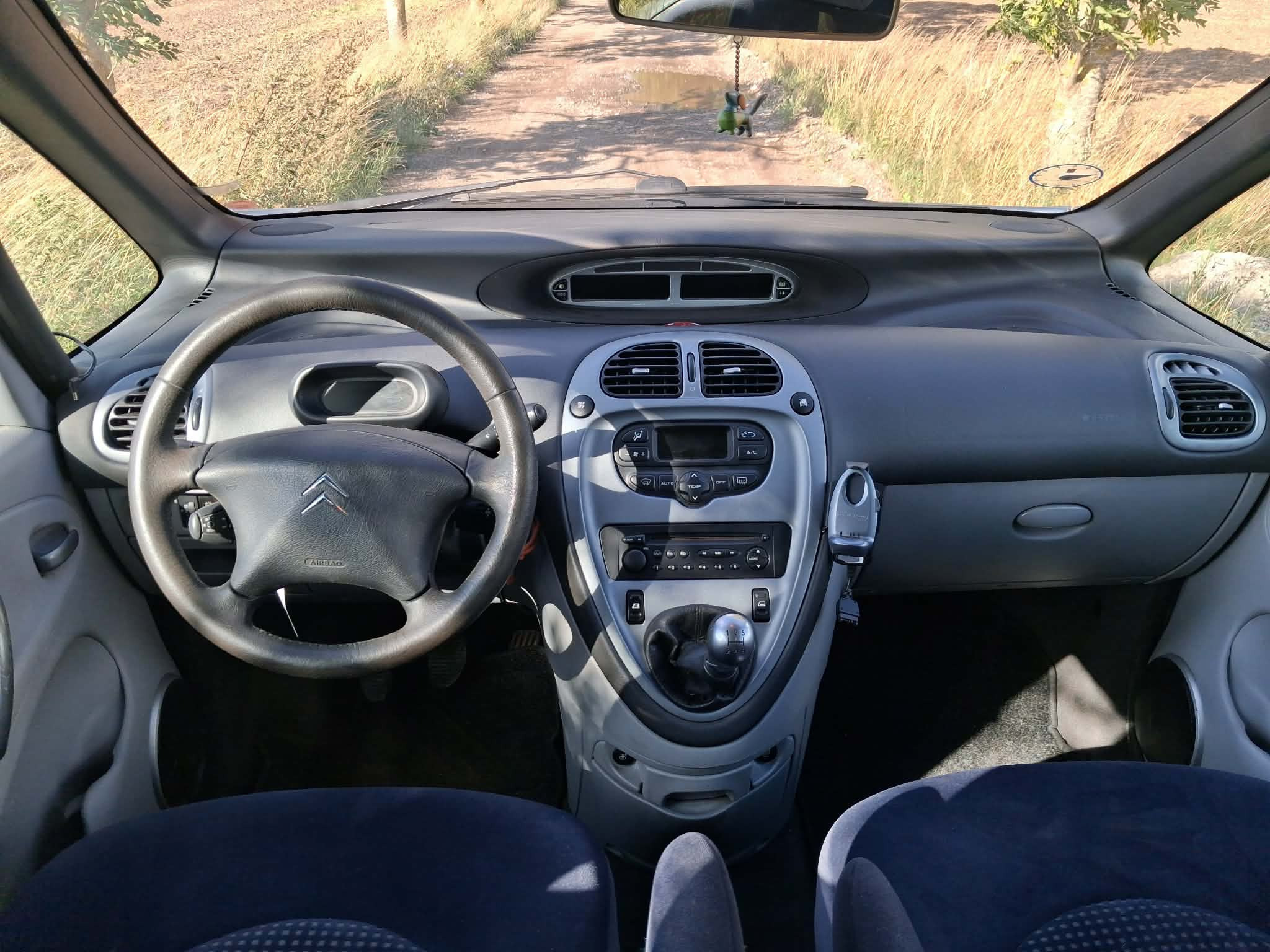 Sølv Citroën Xsara Picasso fra 2004