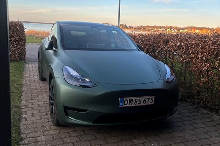 undefined Tesla Model Y fra 2023