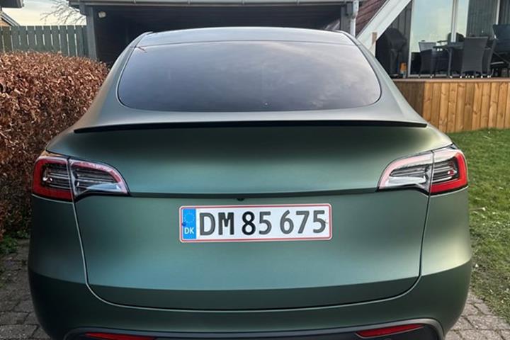 undefined Tesla Model Y fra 2023
