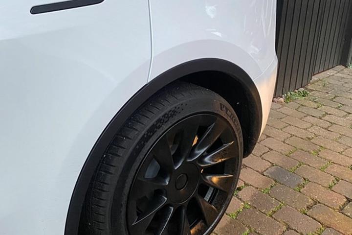 undefined Tesla Model Y fra 2023